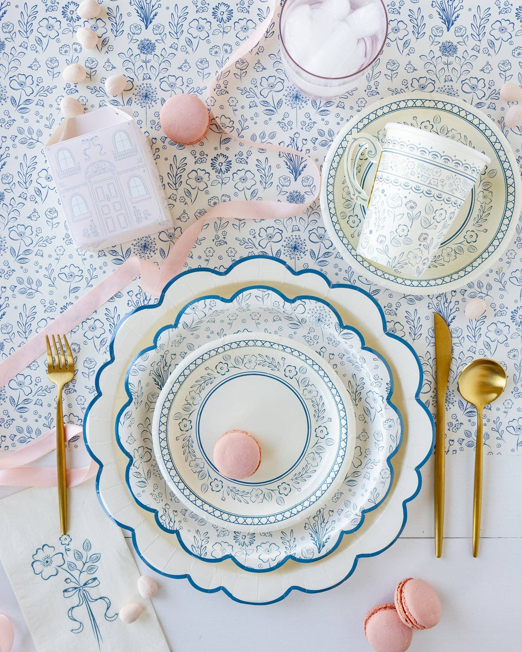 Pembroke Floral Paper Plate