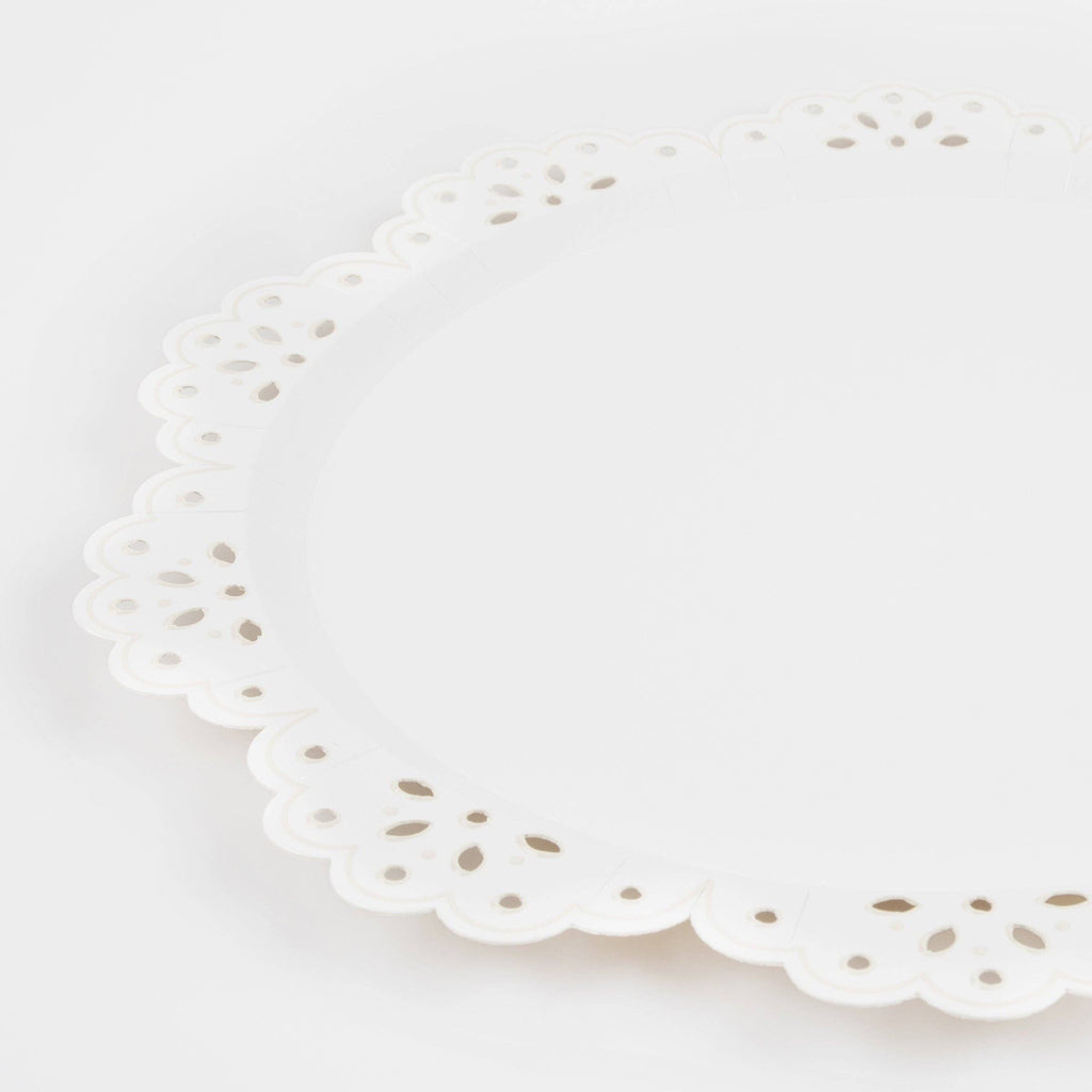 Maison Lace Dinner Plates