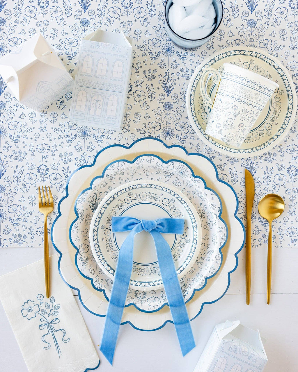 Pembroke Floral Paper Plate
